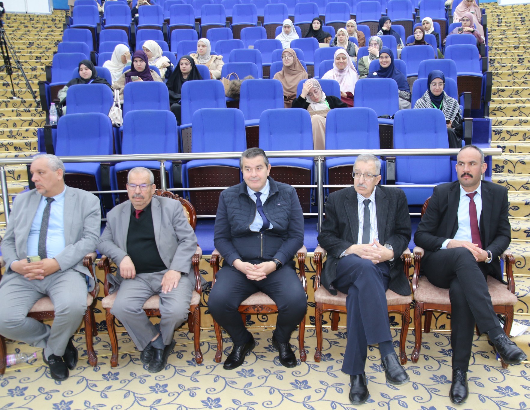 666471437 794473670398447 406369393842999990 n